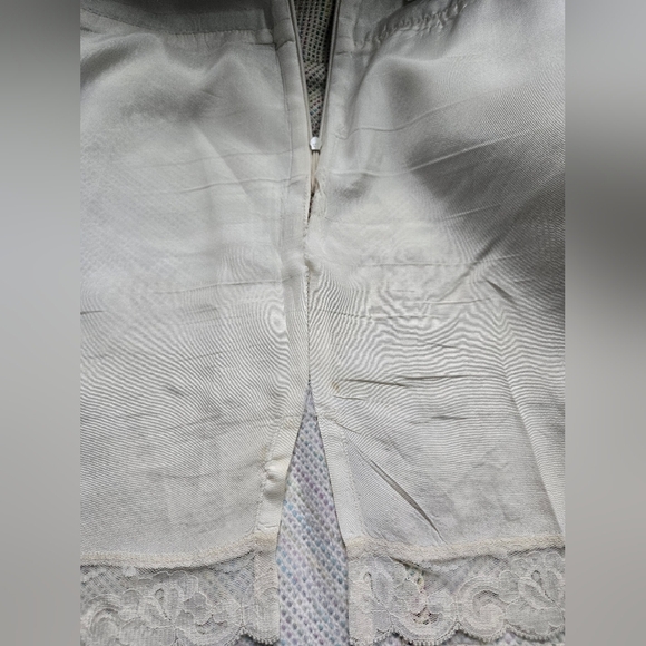 Trina Turk Cream, W Multi Color Woven In Pencil Skirt Gold Accent Buttons W 6 - Picture 6 of 6